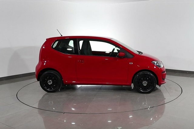 Volkswagen Up 1.0 Street Up 74 Bhp White #76