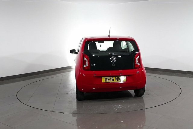 Volkswagen Up 1.0 Street Up 74 Bhp White #55
