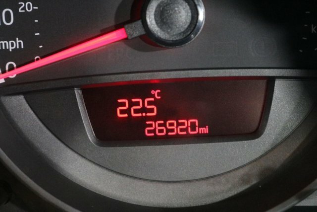 Volkswagen Up 1.0 Street Up 74 Bhp White #28