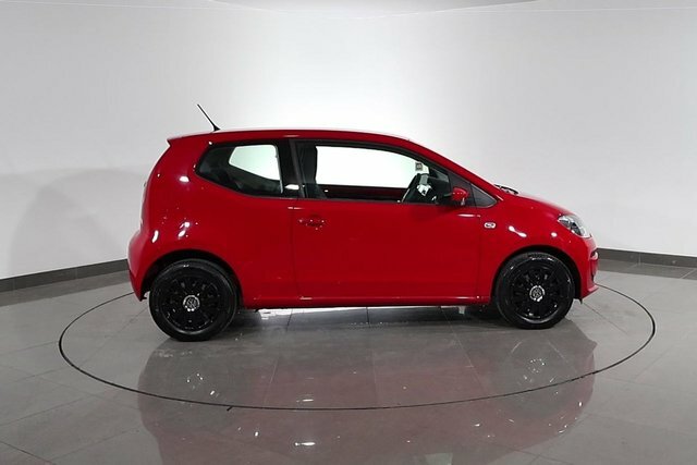Volkswagen Up 1.0 Street Up 74 Bhp White #74