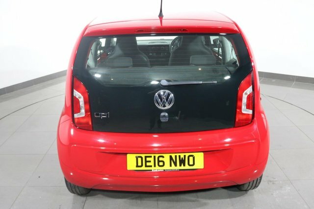 Volkswagen Up 1.0 Street Up 74 Bhp White #48