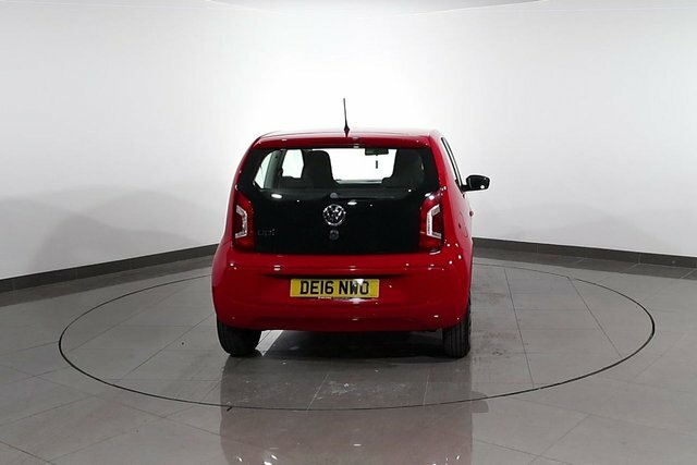 Volkswagen Up 1.0 Street Up 74 Bhp White #58
