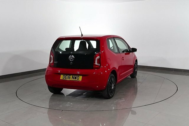 Volkswagen Up 1.0 Street Up 74 Bhp White #61
