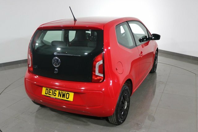 Volkswagen Up 1.0 Street Up 74 Bhp White #50
