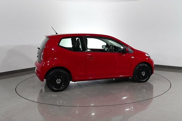 Volkswagen Up 1.0 Street Up 74 Bhp White #71