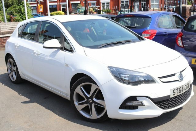 Vauxhall Astra 1.6 16V Limited Edition Hatchback Manua White