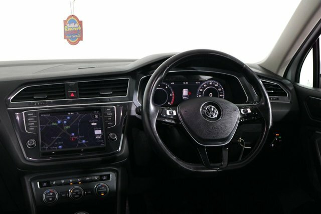 Volkswagen Tiguan 2.0 Tdi Bluemotion Tech Sel Suv ML66BZJ White #3