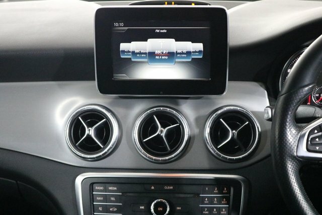 Mercedes-Benz CLA Class 2.1 Cla200d Amg Line Coupe Euro White #4