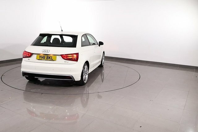Audi A1 1.6 Tdi Sport Euro 5 Ss White #69