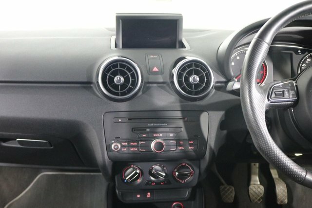 Audi A1 1.4 Tfsi S Line Hatchback Euro 5 White #4