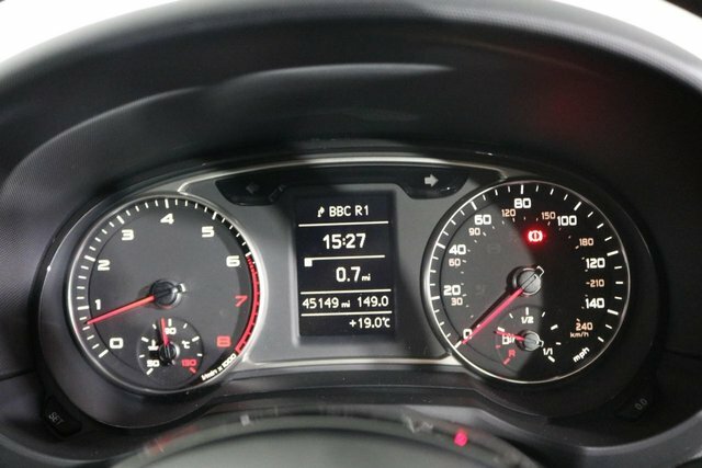 Audi A1 1.6 Tdi Sport Euro 5 Ss White #26