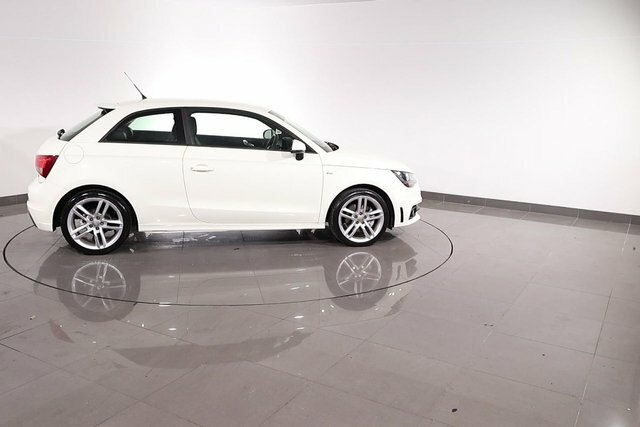Audi A1 1.6 Tdi Sport Euro 5 Ss White #82