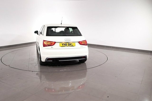 Audi A1 1.6 Tdi Sport Euro 5 Ss White #63