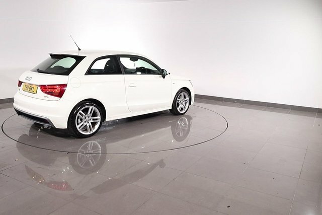 Audi A1 1.6 Tdi Sport Euro 5 Ss White #75