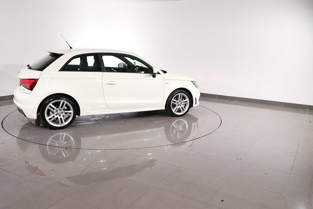 Audi A1 1.6 Tdi Sport Euro 5 Ss White #79