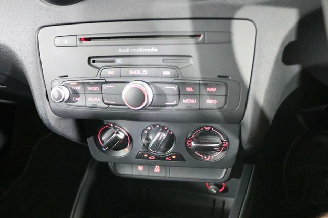 Audi A1 1.6 Tdi Sport Euro 5 Ss White #29