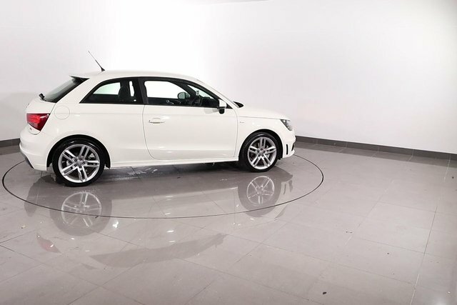 Audi A1 1.6 Tdi Sport Euro 5 Ss White #80