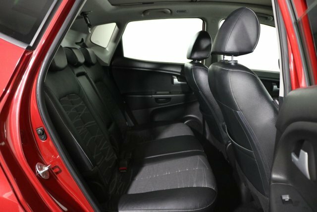 Kia Venga 1.6 4 White #24