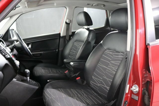 Kia Venga 1.6 4 White #28