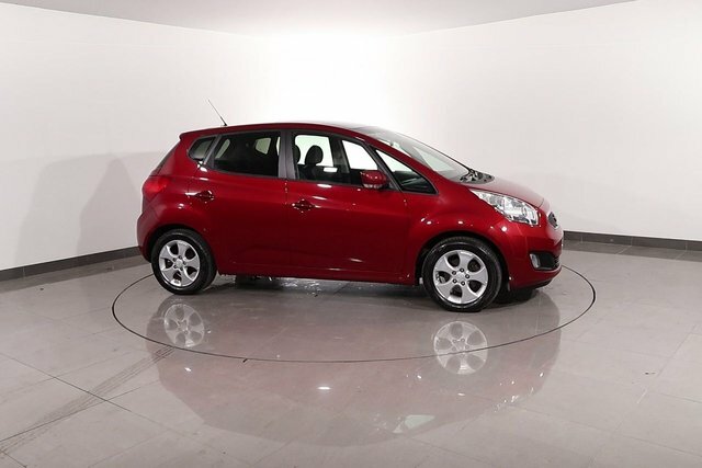 Kia Venga 1.6 4 White #89