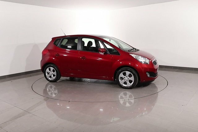 Kia Venga 1.6 4 White #90