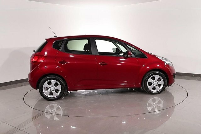Kia Venga 1.6 4 White #11