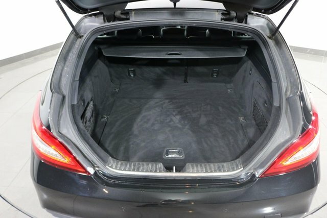 Mercedes-Benz CLS D Amg Line Silver #12