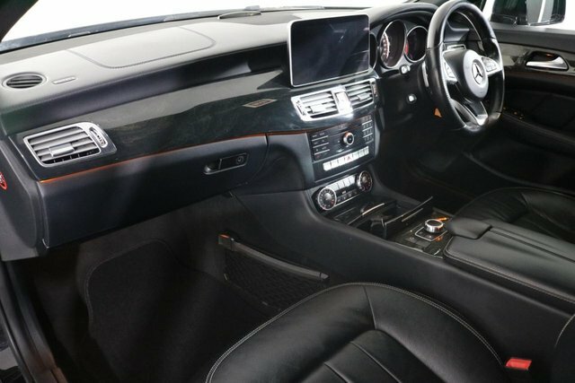 Mercedes-Benz CLS D Amg Line Silver #37