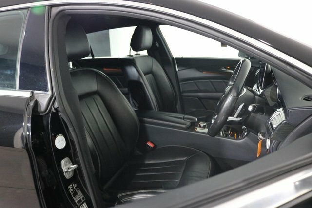 Mercedes-Benz CLS D Amg Line Silver #23