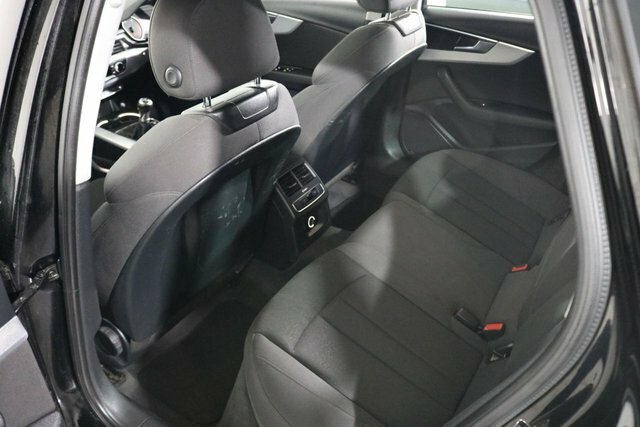 Audi A4 Avant 1.4 Tfsi S-line S-tronic Black #32