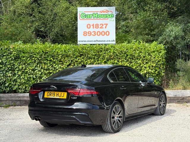 Jaguar XE 2.0 D180 R-dynamic S GR19HJJ Black #2