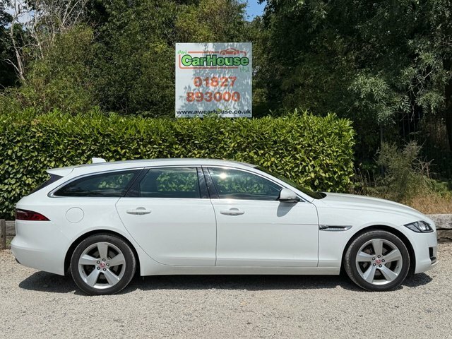 Jaguar XF 2.0I Portfolio Gpf Sportbrake FG68AYO White #6