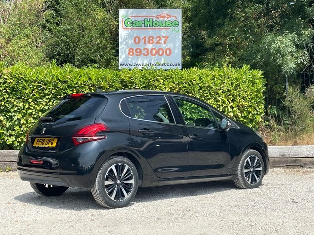 Peugeot 208 1.2 Puretech Allure Premium Black #4