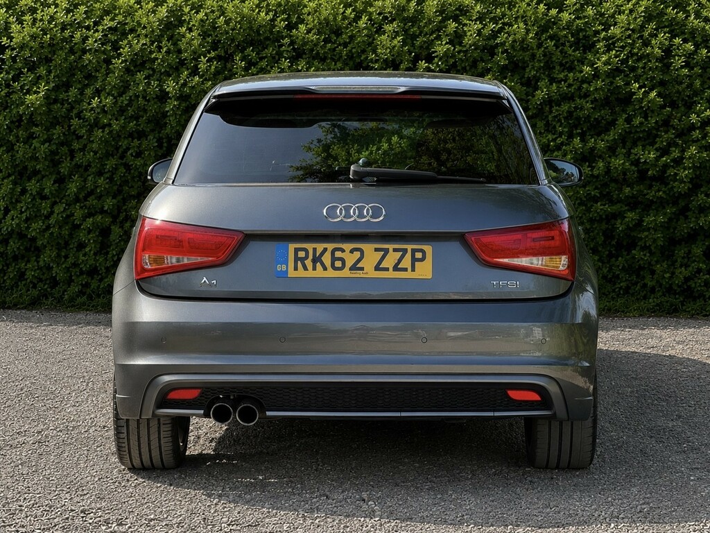 Audi A1 1.4 Tfsi Black Edition Grey #4