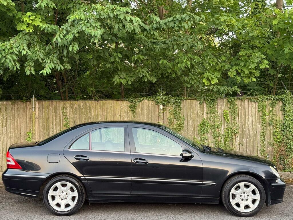 Mercedes-Benz C Class Elegance Se Black #6