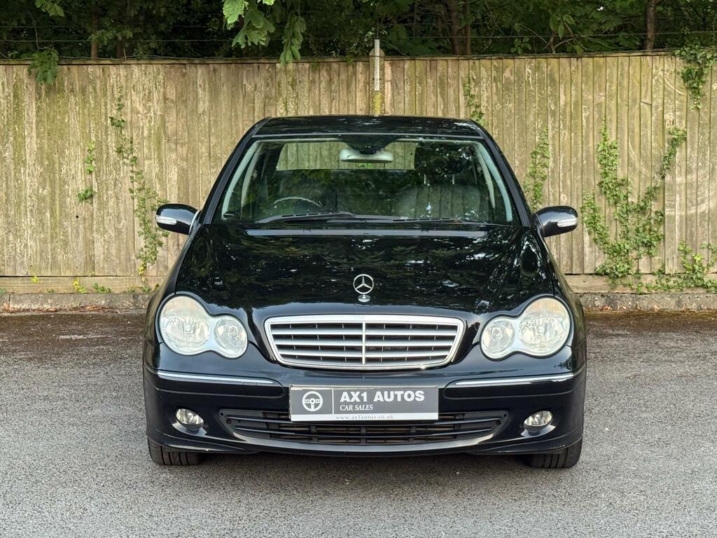 Mercedes-Benz C Class Elegance Se Black #2