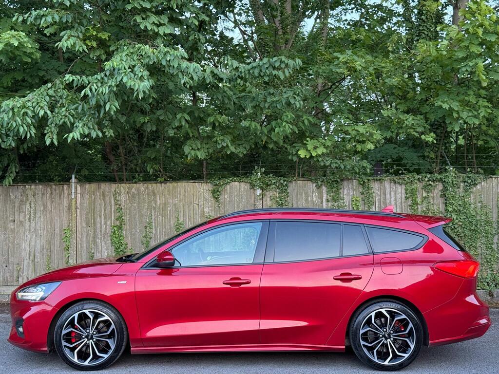 Ford Focus St-line X Red #4