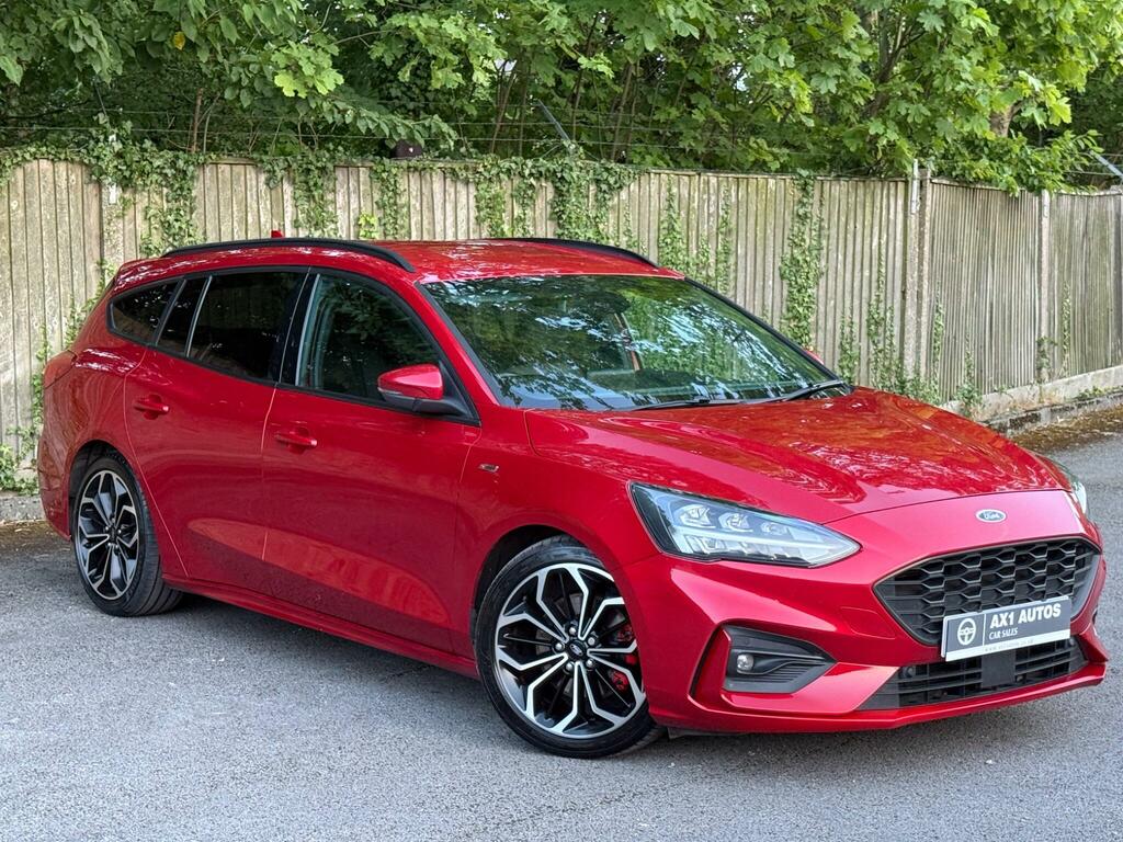 Ford Focus St-line X Red
