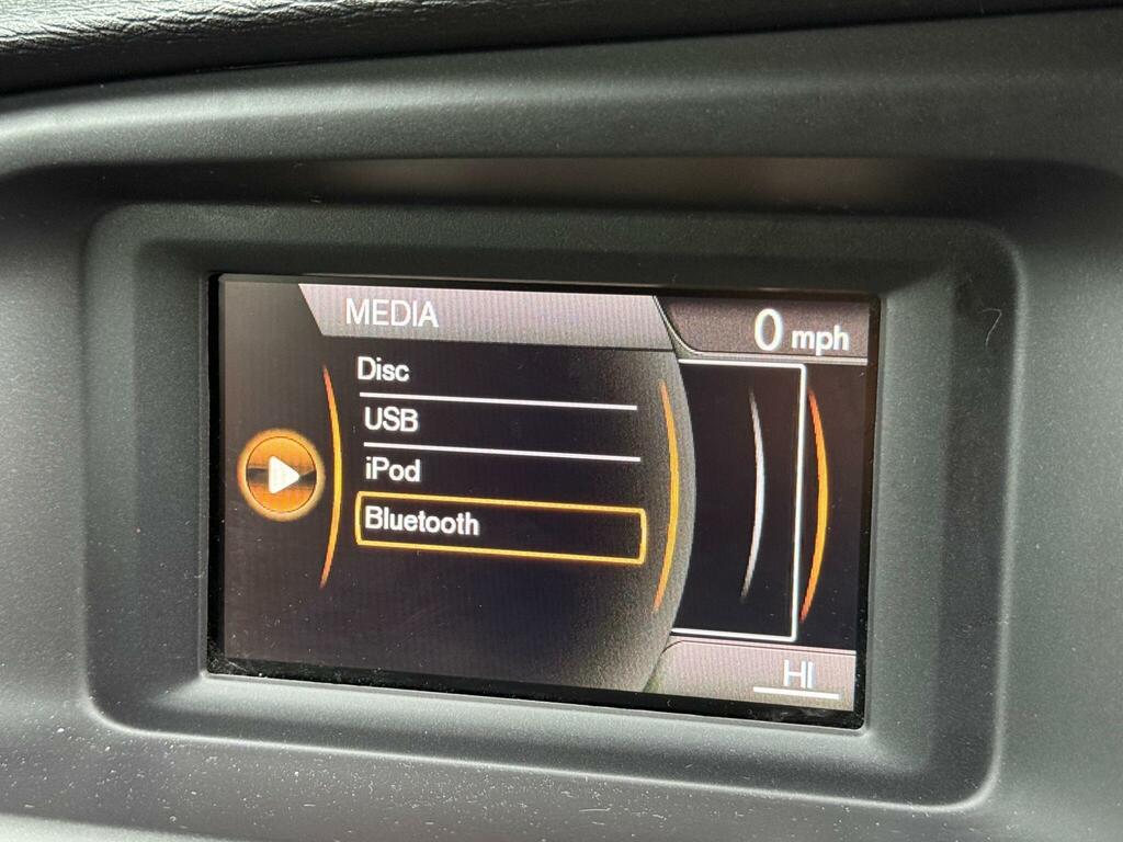 Volvo V40 T2 122 Momentum Nav Plus Black #30