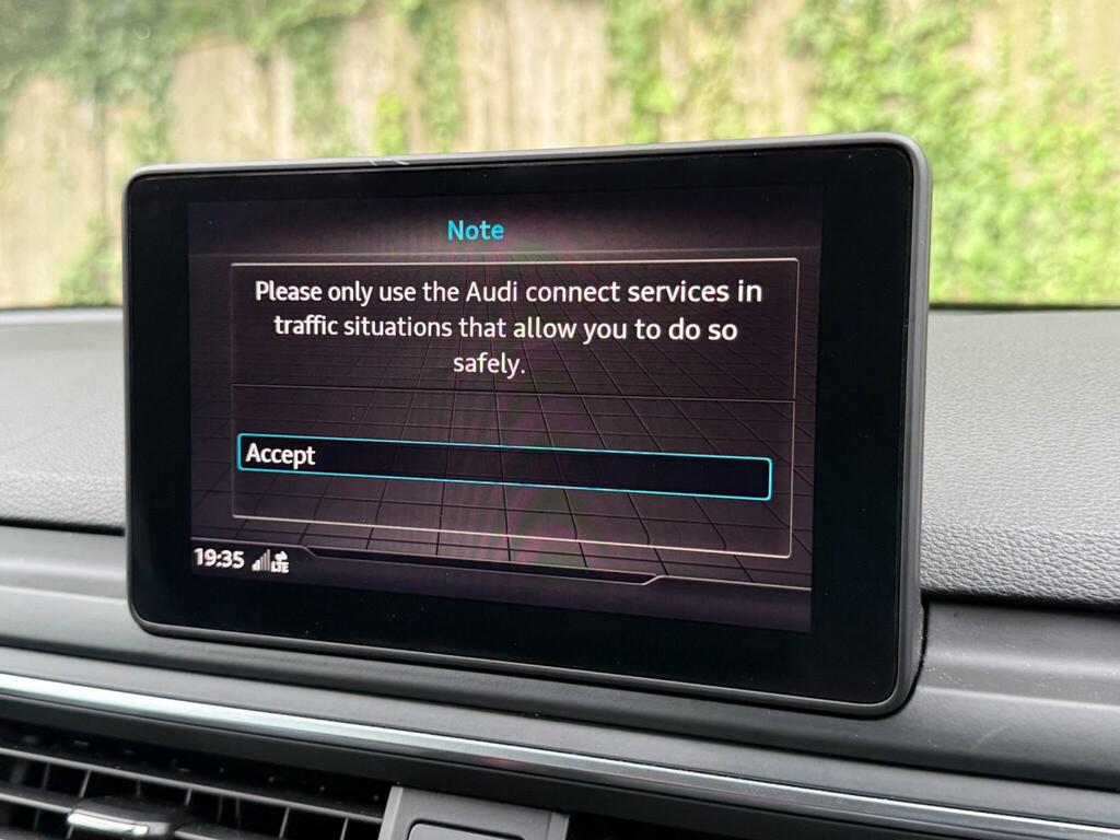 Audi A4 35 Tdi Sport S Tronic White #26