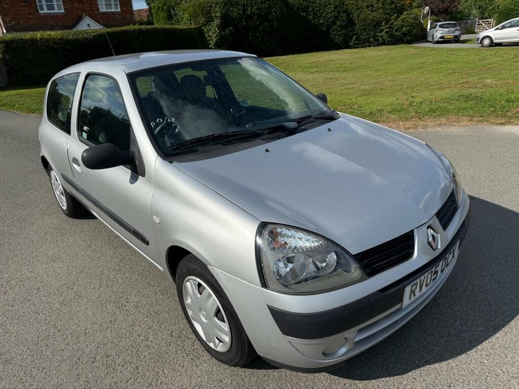 Renault Clio 1.1 Rush Authentique 8V Black Low Mileage S Black #2