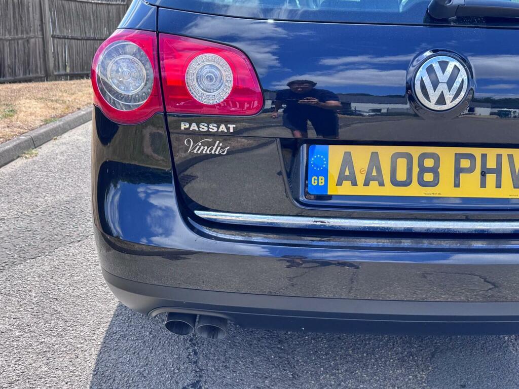 Volkswagen Passat Blue #19