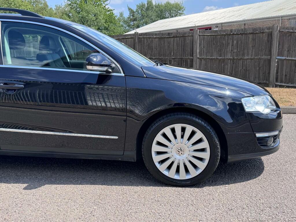 Volkswagen Passat Blue #10