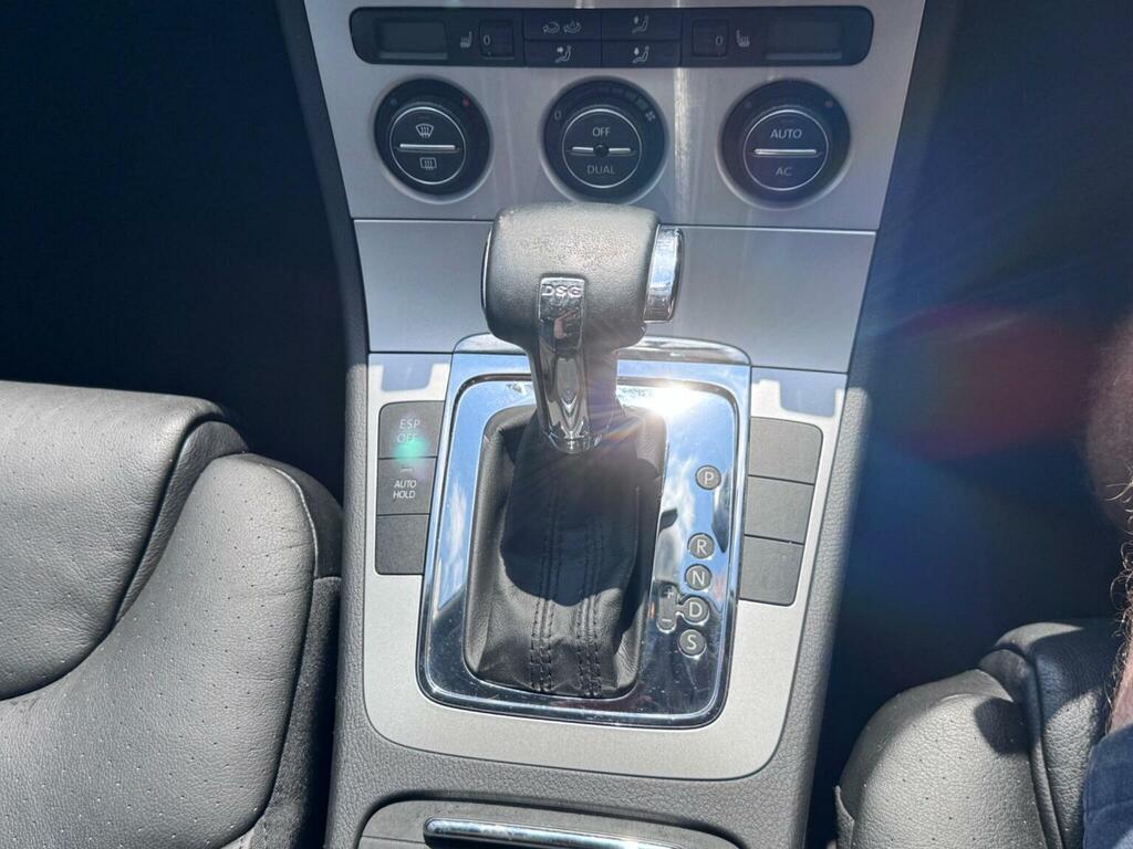 Volkswagen Passat Blue #39