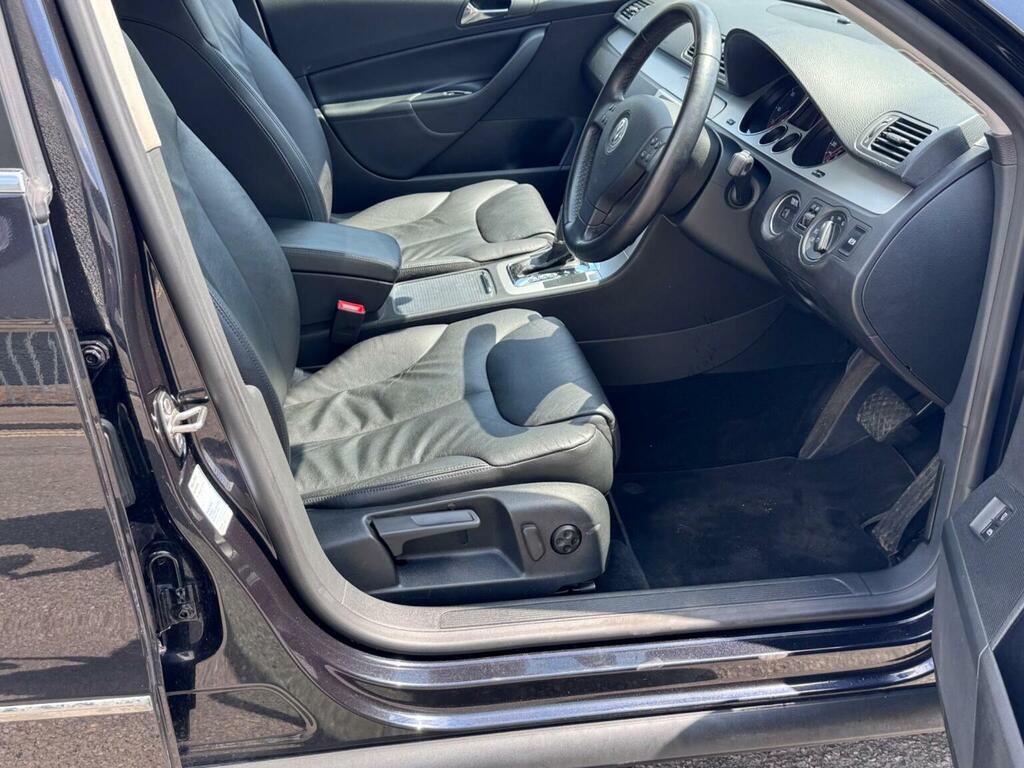 Volkswagen Passat Blue #35