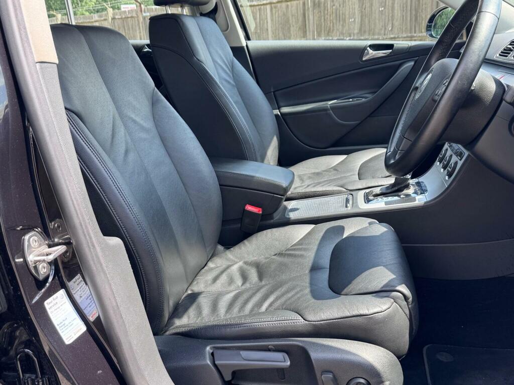 Volkswagen Passat Blue #33