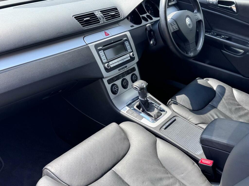 Volkswagen Passat Blue #31