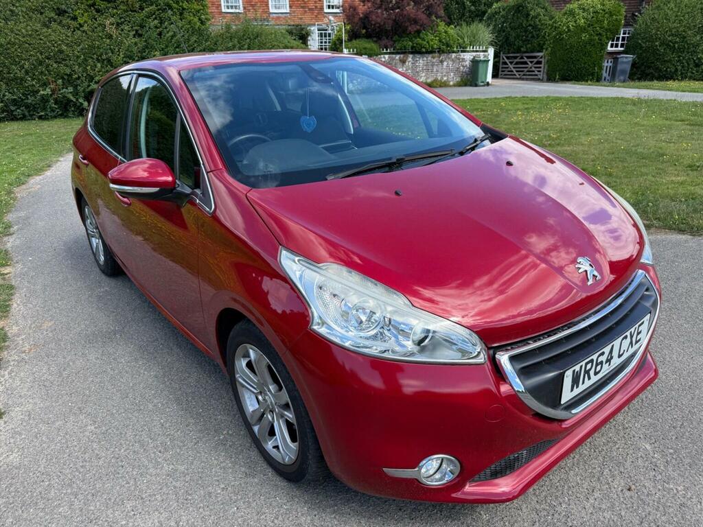 Peugeot 208 1.6 E-hdi Allure Euro 5 Ss Red #2