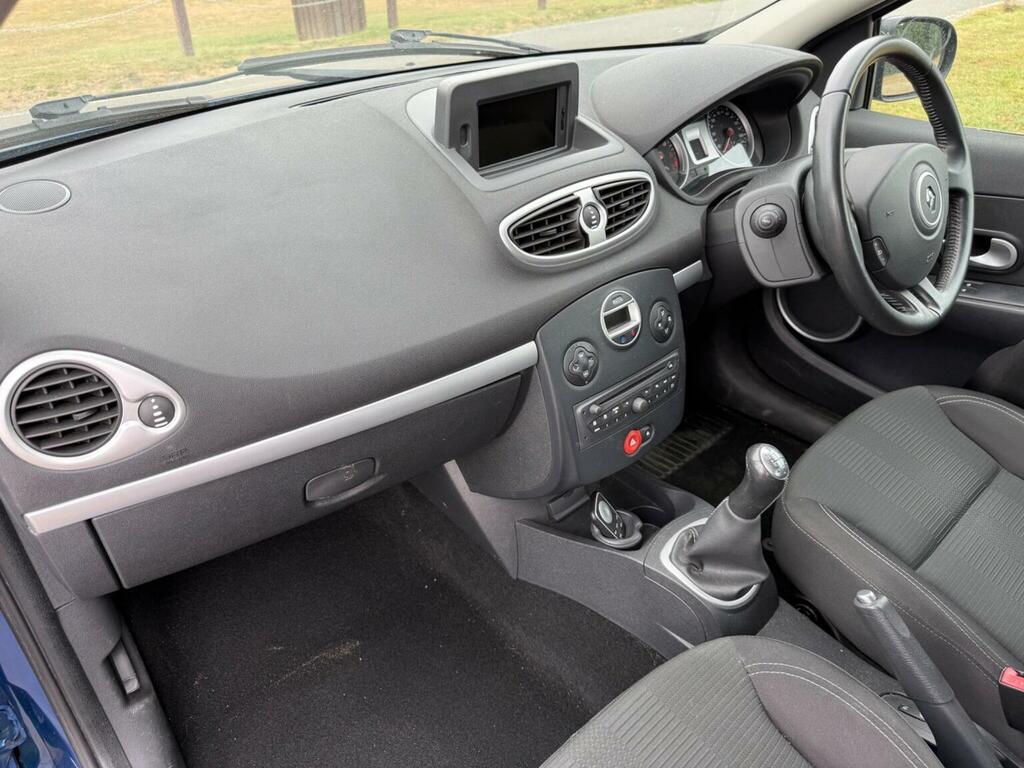 Renault Clio 1.2 Tce Dynamique Tomtom Hatchback Manu Blue #20