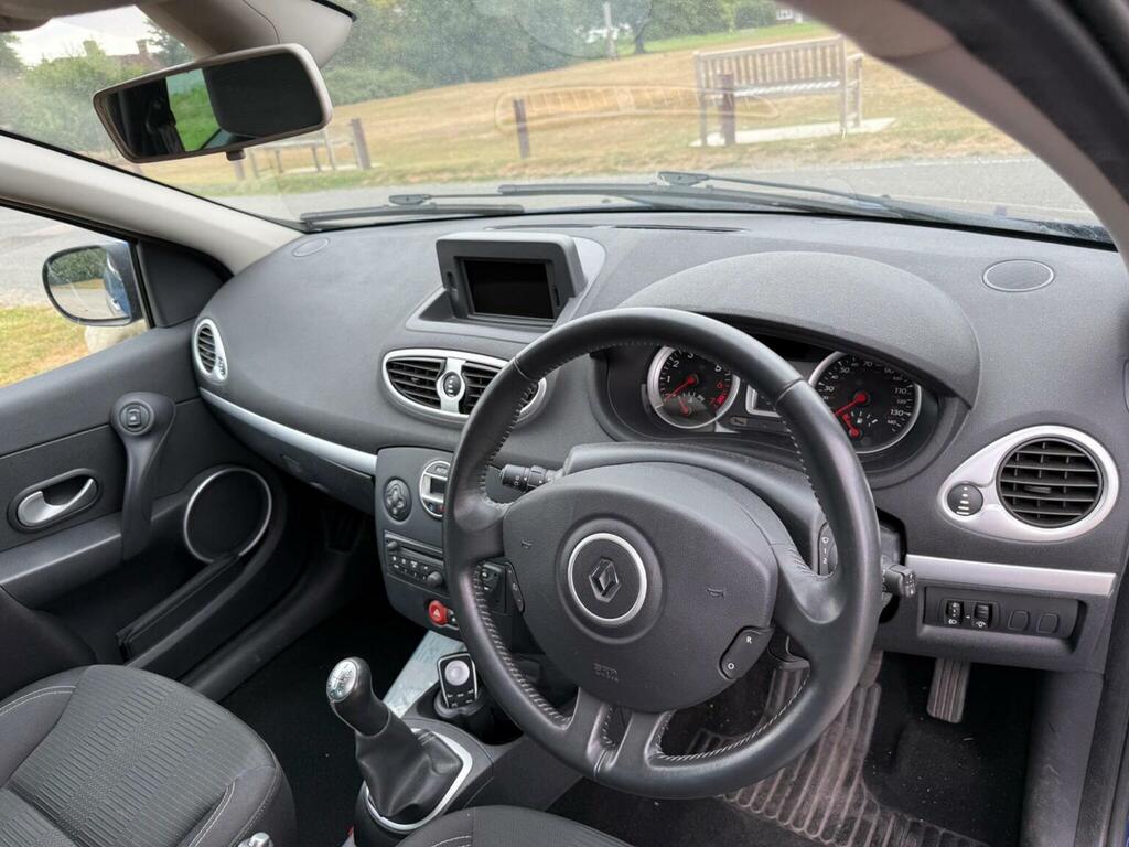 Renault Clio 1.2 Tce Dynamique Tomtom Hatchback Manu Blue #14